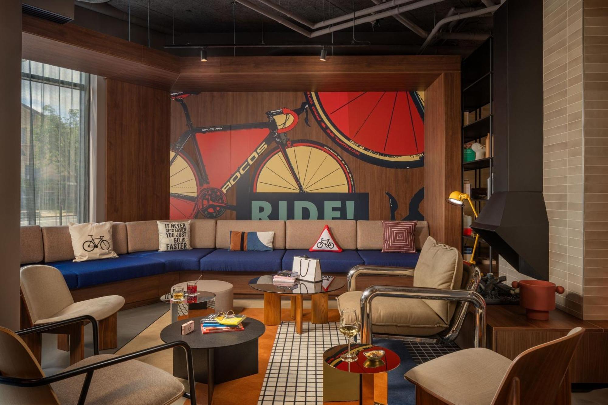 Moxy Paris Clamart Exteriér fotografie
