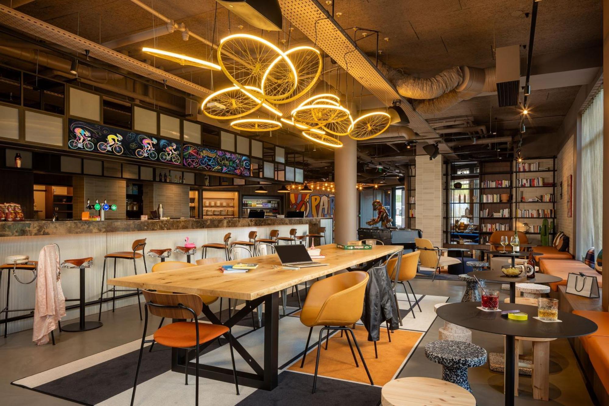 Moxy Paris Clamart Exteriér fotografie